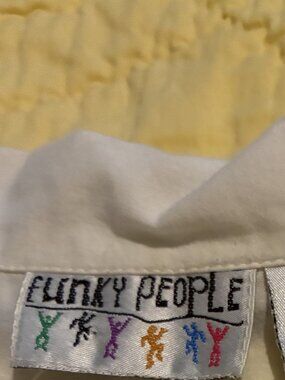 Funky People Embroidered Floral Top, like new, sz L, white